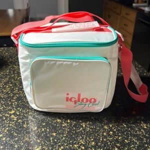 Igloo Retro Lunch Box
